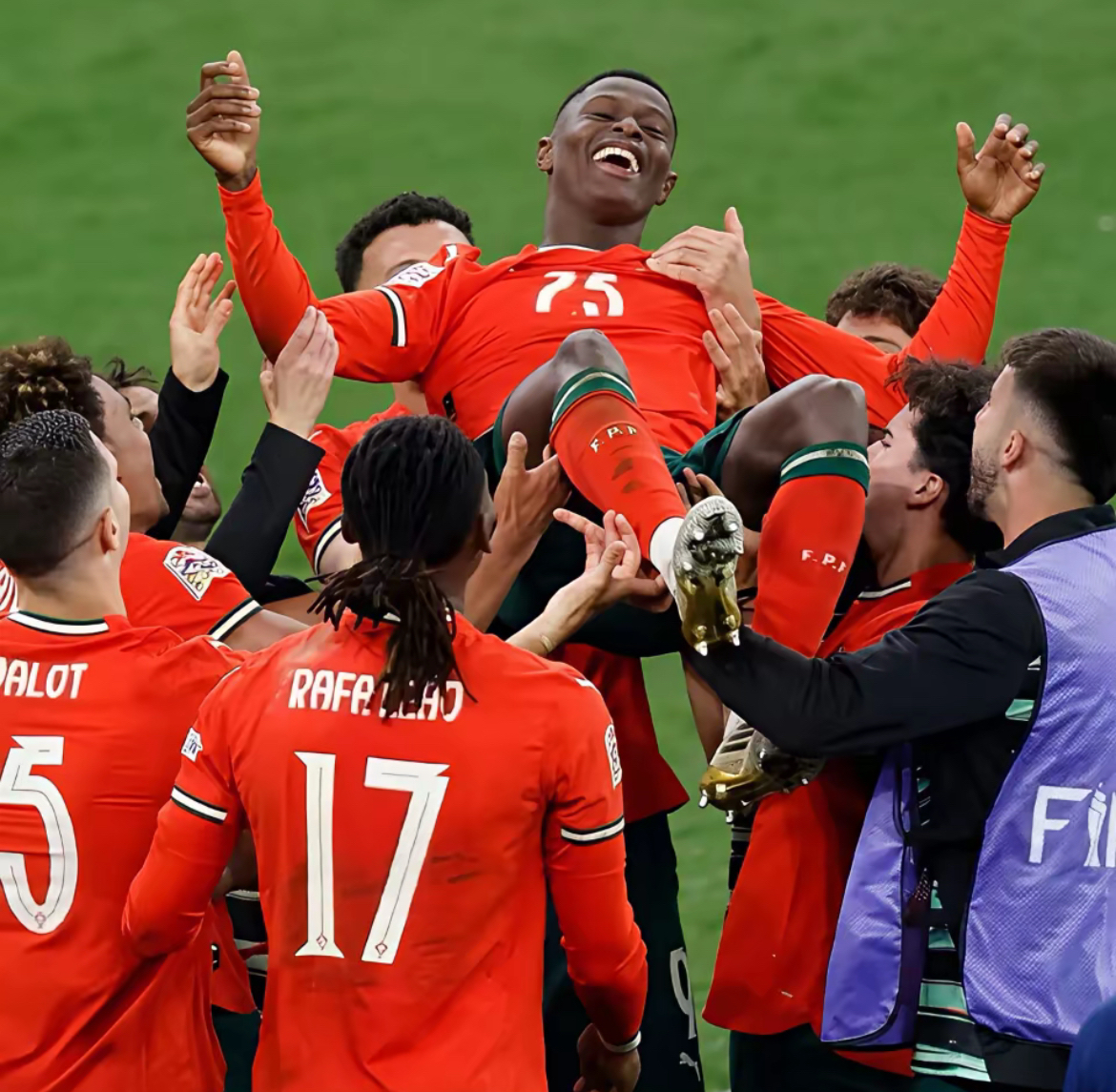 葡萄牙队力克法国队,马龙带队取胜的简单介绍 葡萄牙队力克法国队,马龙带队取胜的简单介绍